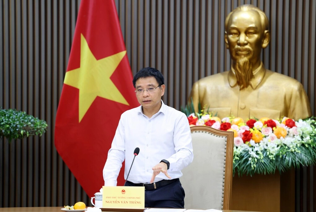 Phó thủ tướng Nguyễn Văn Thắng chỉ đạo tại cuộc họp về chính sách tiền tệ những tháng cuối năm. Ảnh: VGP